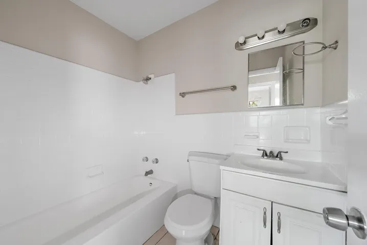 1297 NW Charlie Green Dr-9