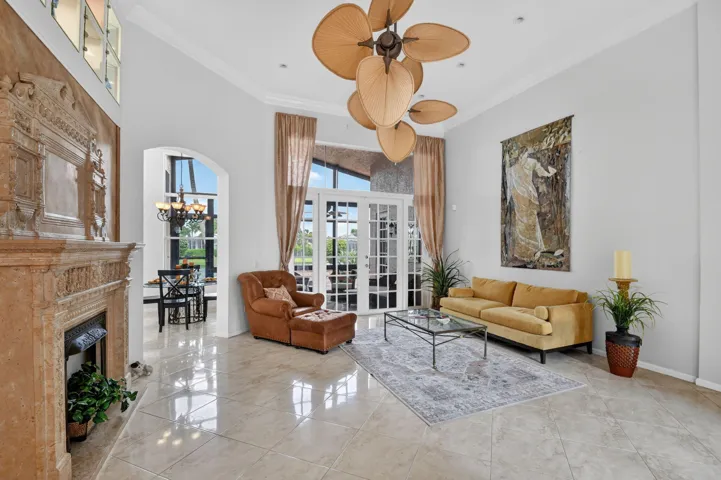 Spectacular Tropical Ceiling Fans