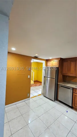 EAT-IN KITCHEN