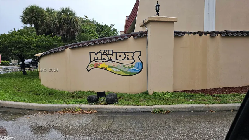 COMMUNITY ENTRANCE
