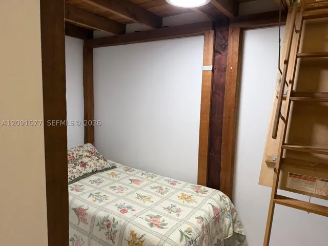 Den