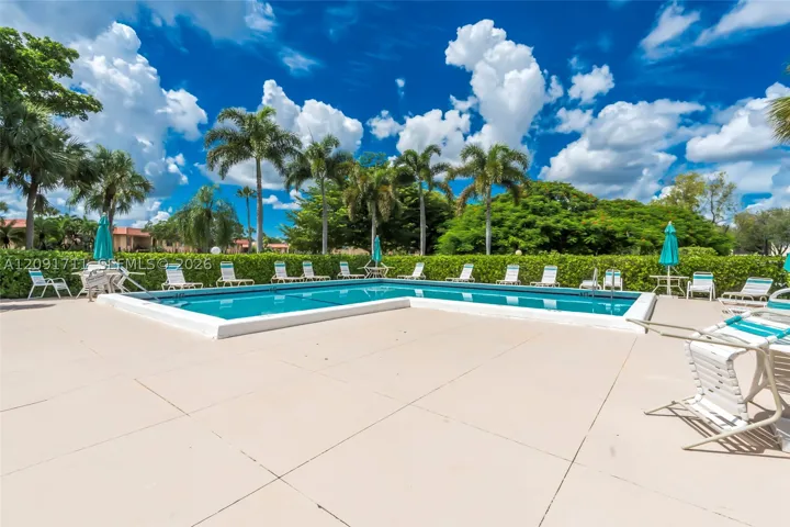 161 Lakeview Dr 202, Weston, Florida 33326