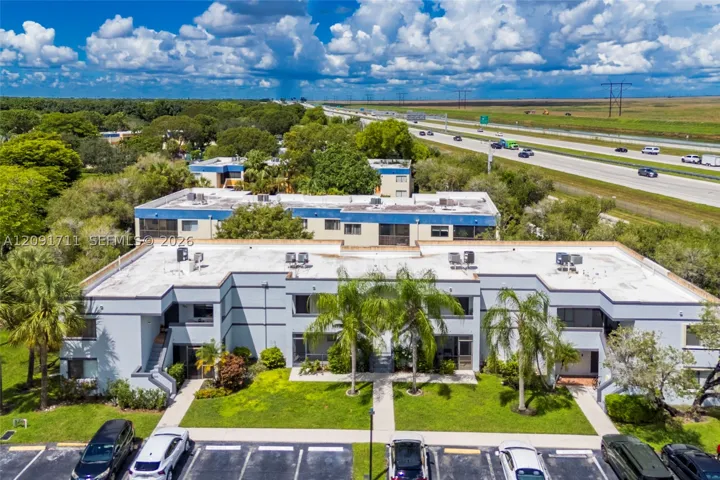 161 Lakeview Dr 202, Weston, Florida 33326