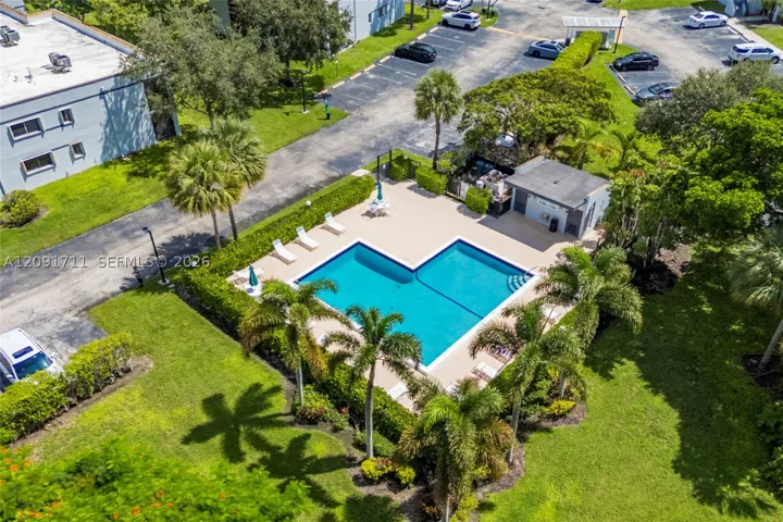 161 Lakeview Dr 202, Weston, Florida 33326