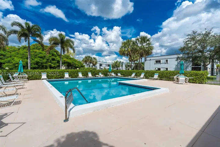 161 Lakeview Dr 202, Weston, Florida 33326