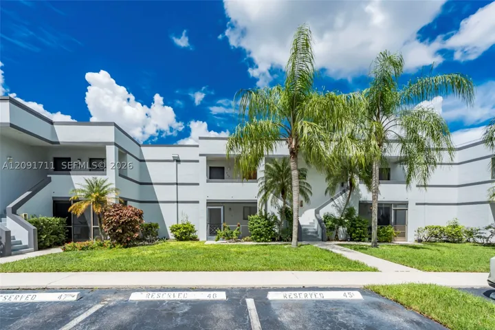 161 Lakeview Dr 202, Weston, Florida 33326