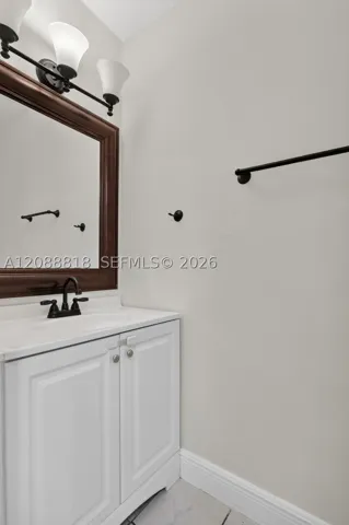 1/2 bath