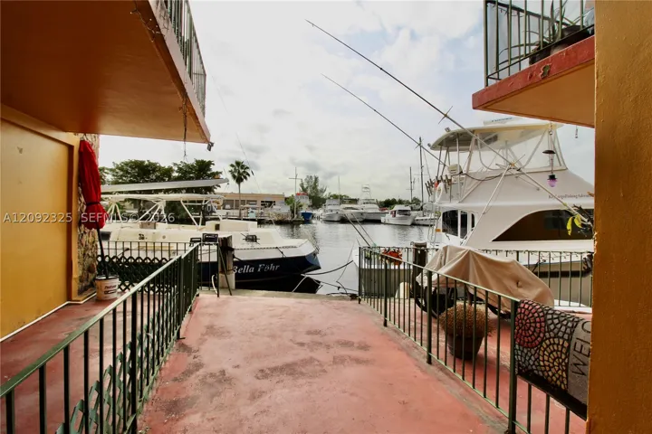 Dock
