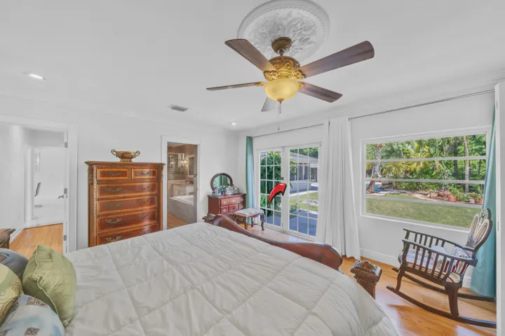 18 Primary Bedroom (3)