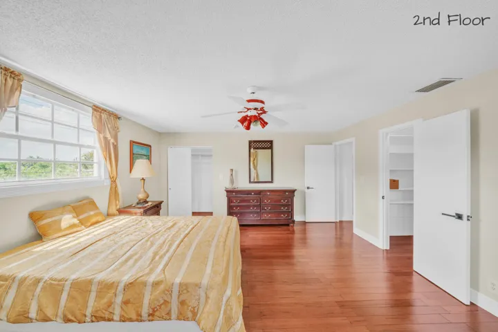 24 Guest Bedroom (3)