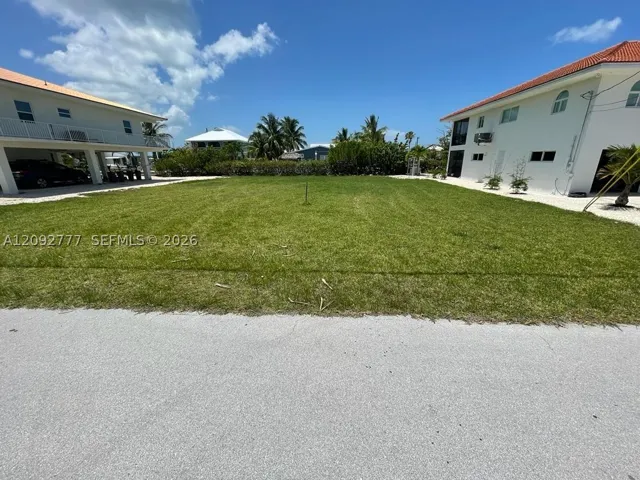 30351 Flamingo Ln, Big Pine, Florida 33043