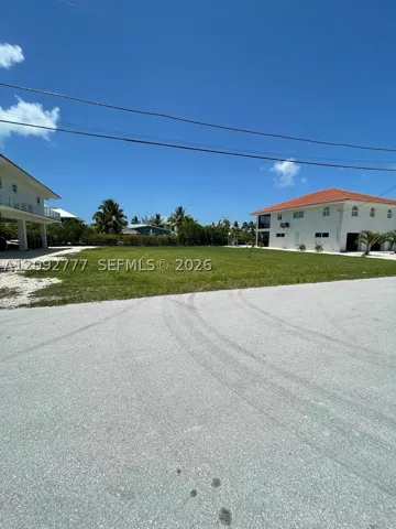 30351 Flamingo Ln, Big Pine, Florida 33043
