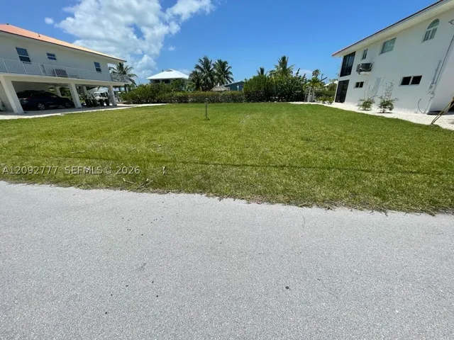 30351 Flamingo Ln, Big Pine, Florida 33043