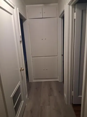Hall cabinet