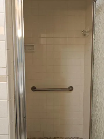 1000032568