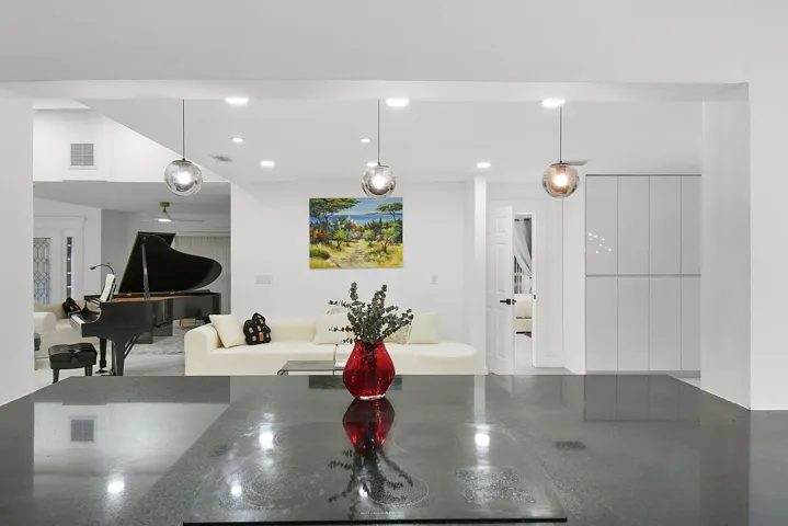 18-web-or-mls-500_7012