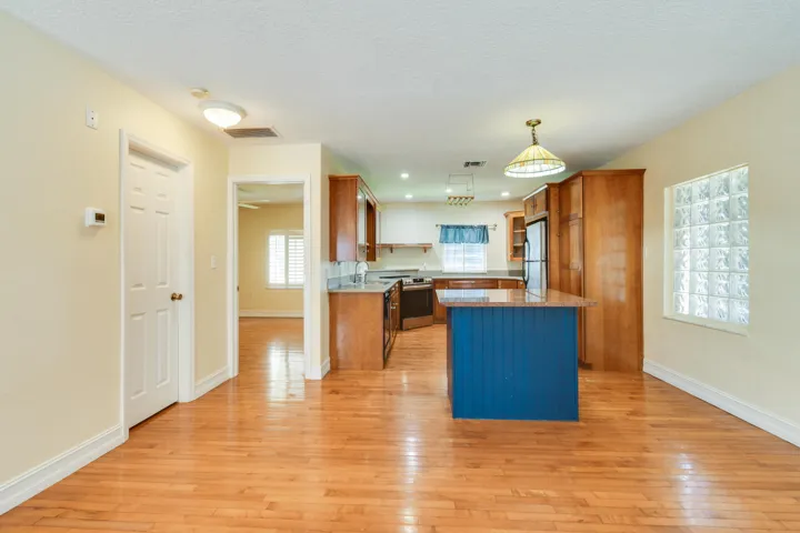 second floor dining area