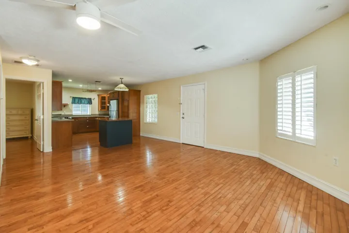 second floor living room