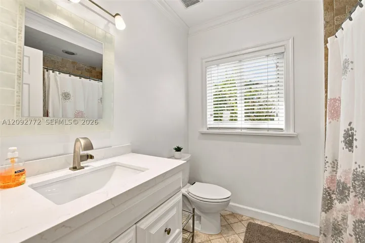 7215 Sw 54th Ct, Miami, Florida 33143