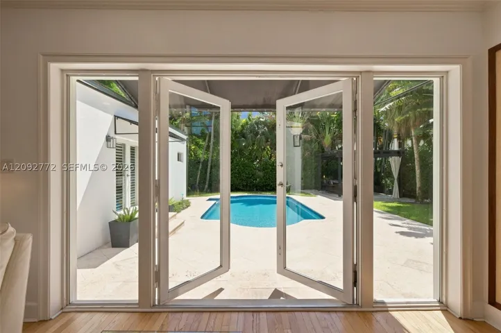 7215 Sw 54th Ct, Miami, Florida 33143