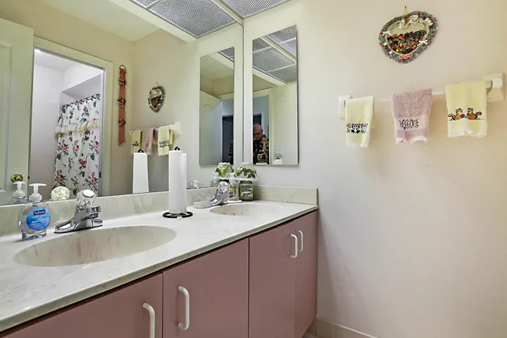 4900 NW 100 Terrace-30