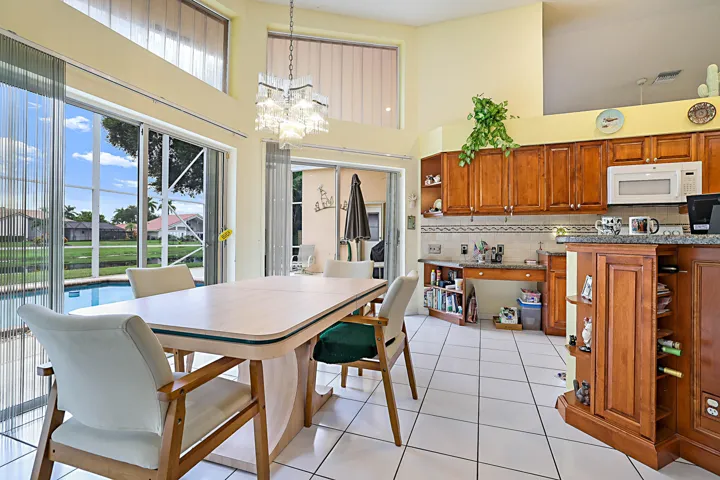 4900 NW 100 Terrace-16
