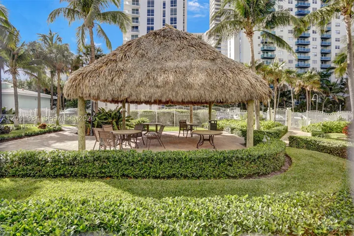 Outdoor Tiki Lounge area