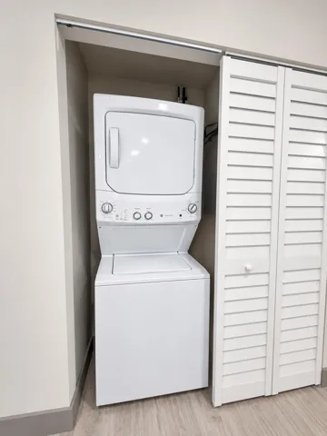 Washer - Dryer