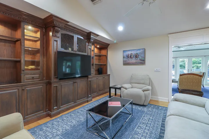 33-Great Room