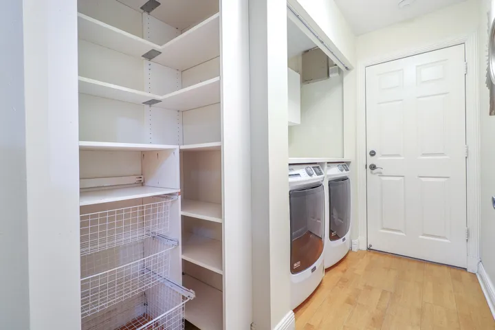 30-Laundry Room
