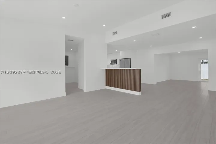 OPEN CONCEPT FLOOR PLAN