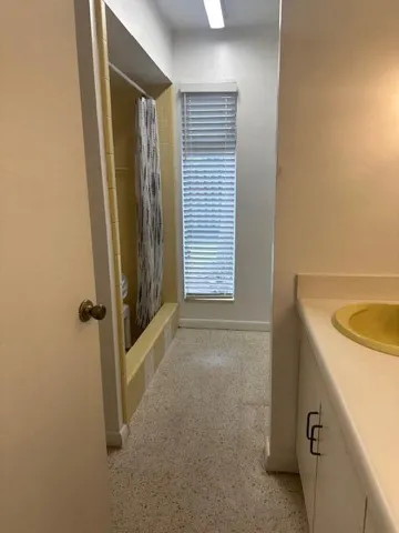 2nd Bathroom