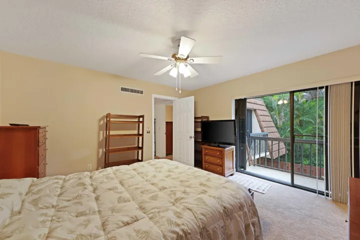 825 Center St #39D - Bedroom 2