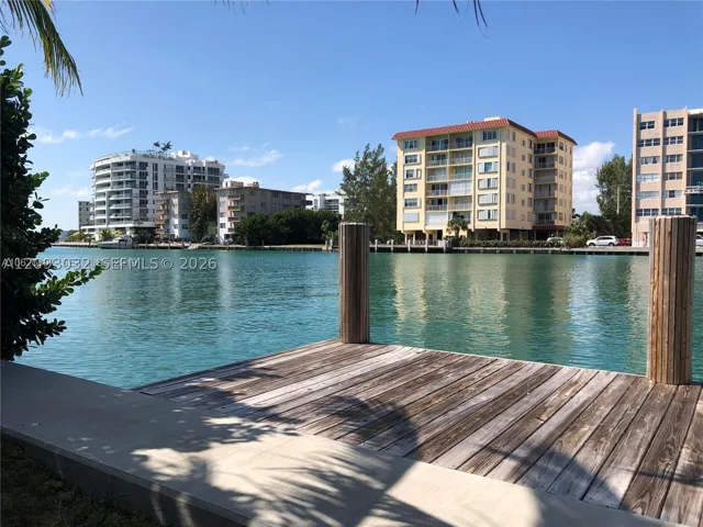 Dock