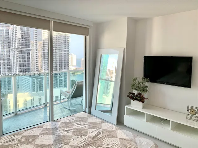 31 Se 5th St 2806, Miami, Florida 33131