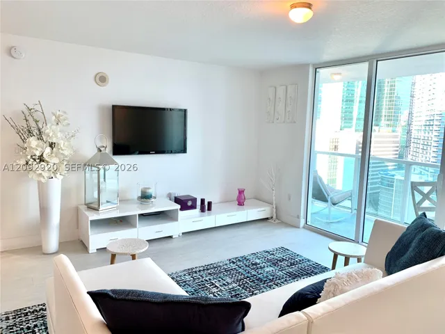 31 Se 5th St 2806, Miami, Florida 33131