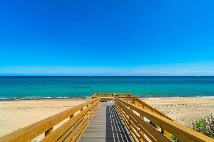 041-3360SouthOceanBoulevard-PalmBeach-FL