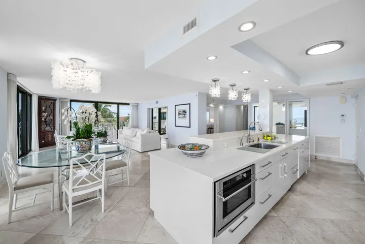 007-3360SouthOceanBoulevard-PalmBeach-FL