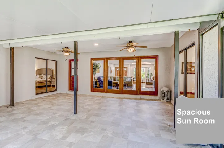 Covered Sun Room/patio