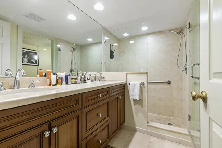 2735 Polo Island Dr k-103 032