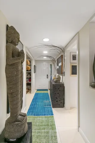 2735 Polo Island Dr k-103 008