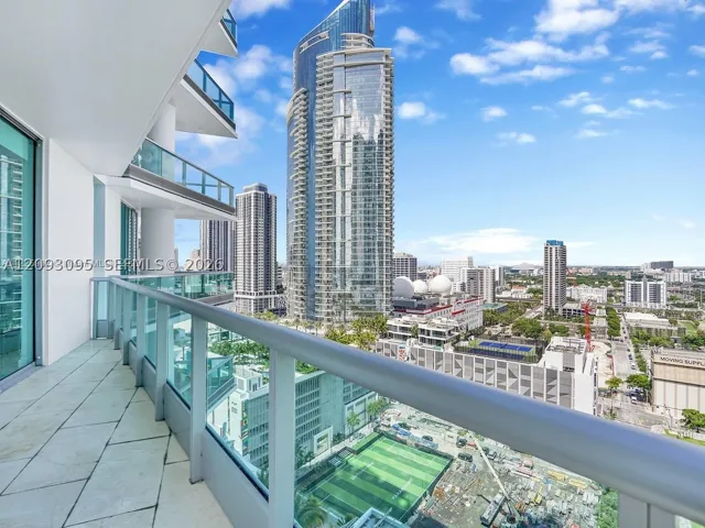 900 Biscayne Blvd 2412, Miami, Florida 33132