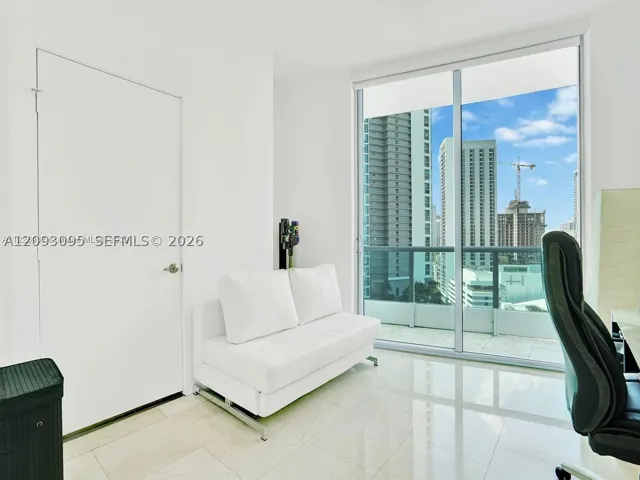 900 Biscayne Blvd 2412, Miami, Florida 33132