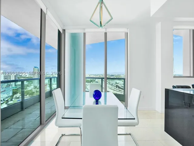 900 Biscayne Blvd 2412, Miami, Florida 33132