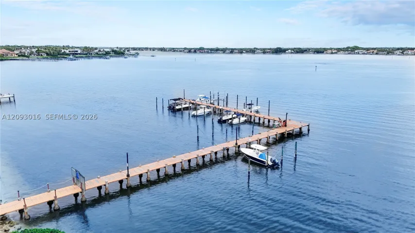 Dock