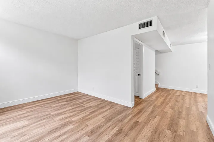 Living room (1)