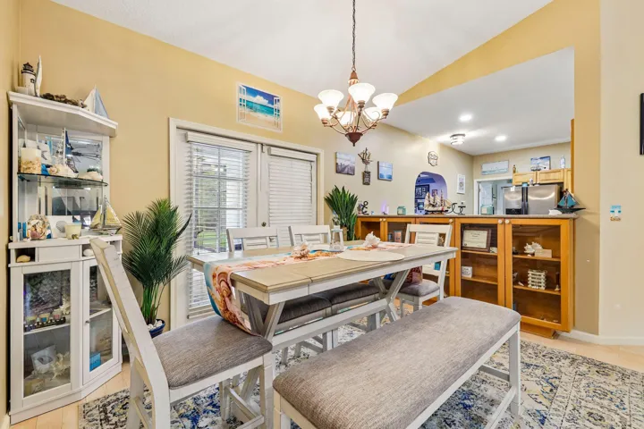 8-web-or-mls-Lexington Dr-S2109-008