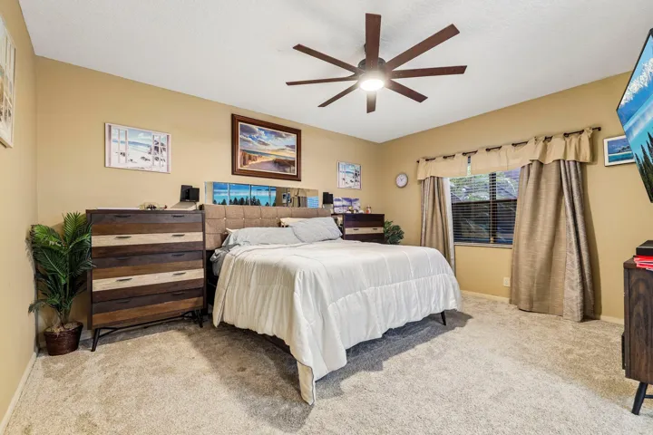 19-web-or-mls-Lexington Dr-S2109-019