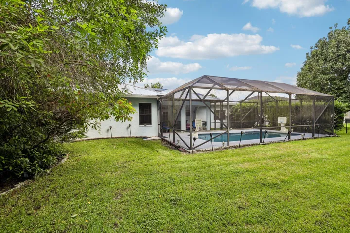 31-web-or-mls-Lexington Dr-S2109-031