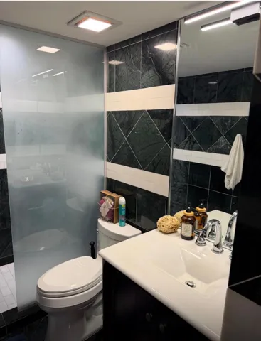 Bathtoom